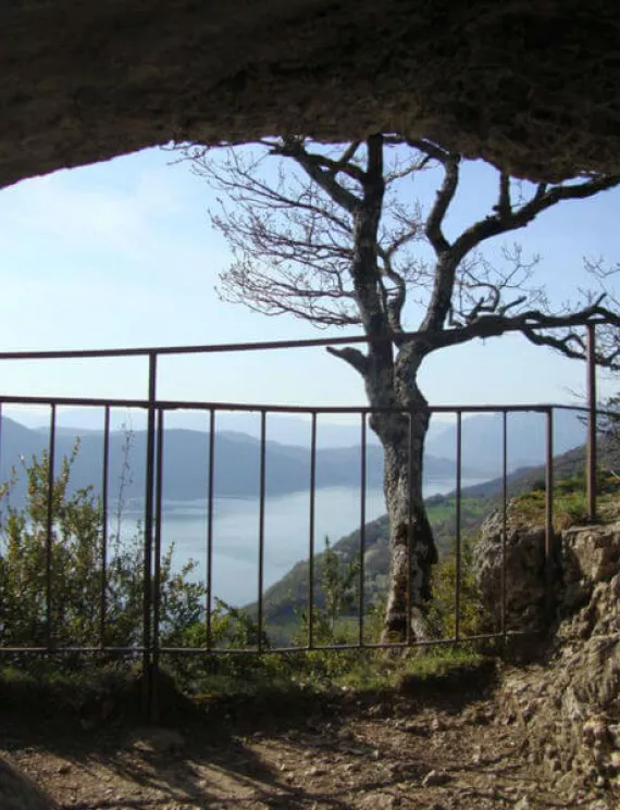 Photo de la vue durant la randonnée de la Grotte aux fées à Aix les Bains.